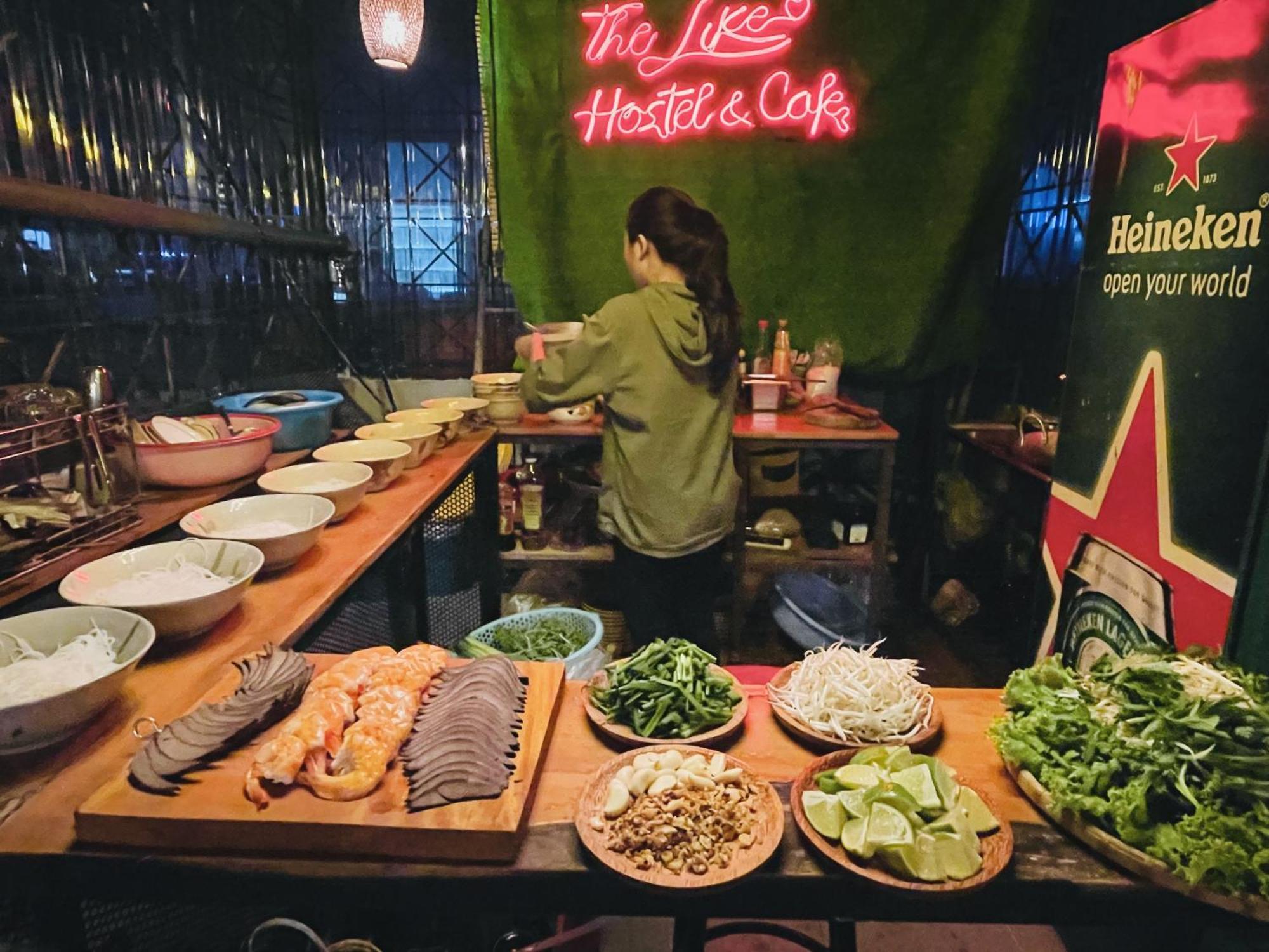 The Like Hostel & Cafe Ho-Chi-Minh-Stadt Exterior foto