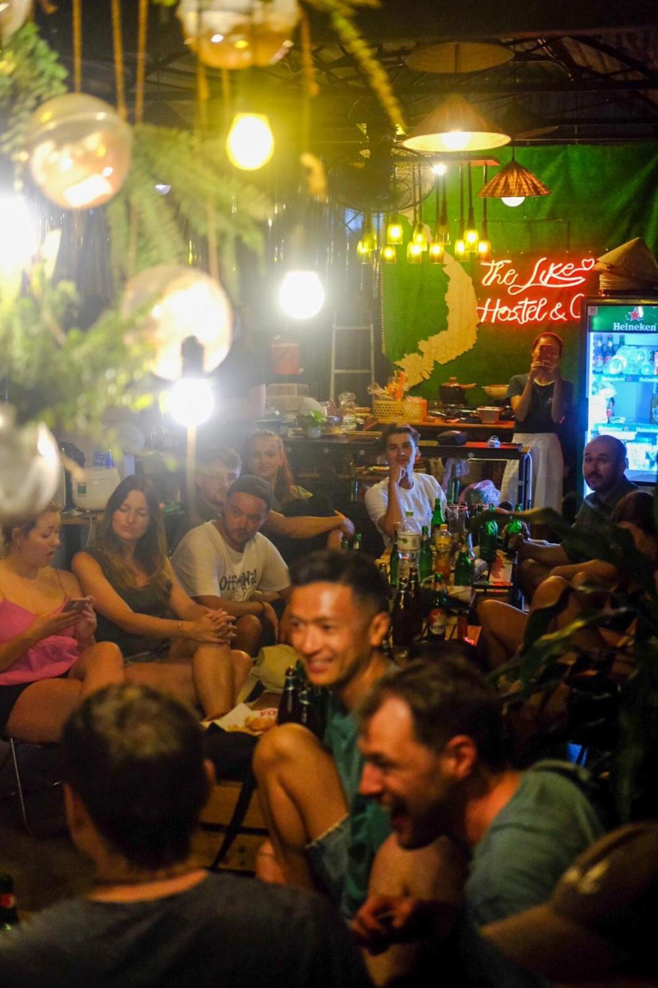The Like Hostel & Cafe Ho-Chi-Minh-Stadt Exterior foto